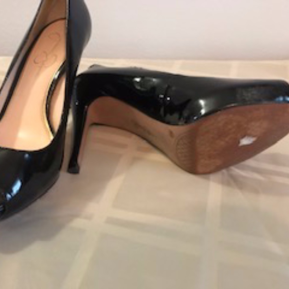 Jessica Simpson Black Patent Leather Peep Toe Pump